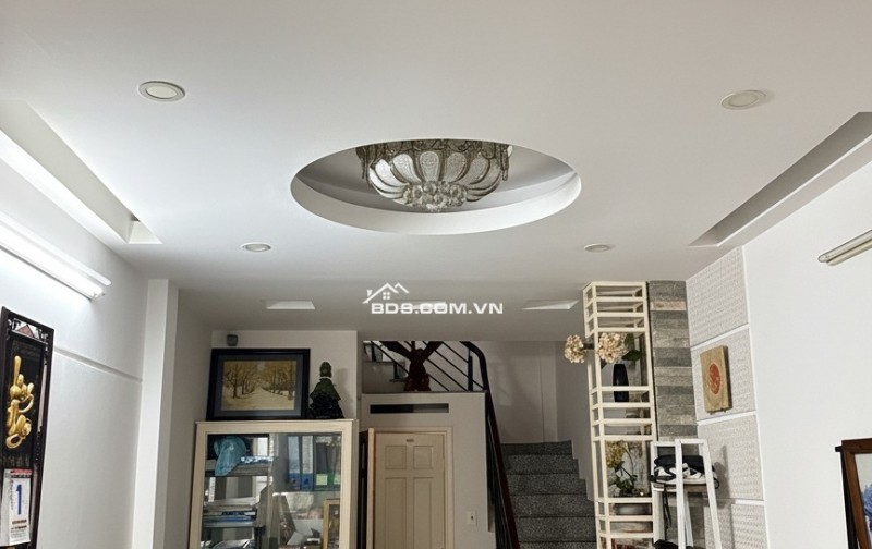 BÁN NHÀ 575/86 NGUYỄN ĐÌNH CHIỂU, QUẬN 3. DT: 3.2m*10m. 5 TẦNG. GIÁ 9.9 TỶ TL